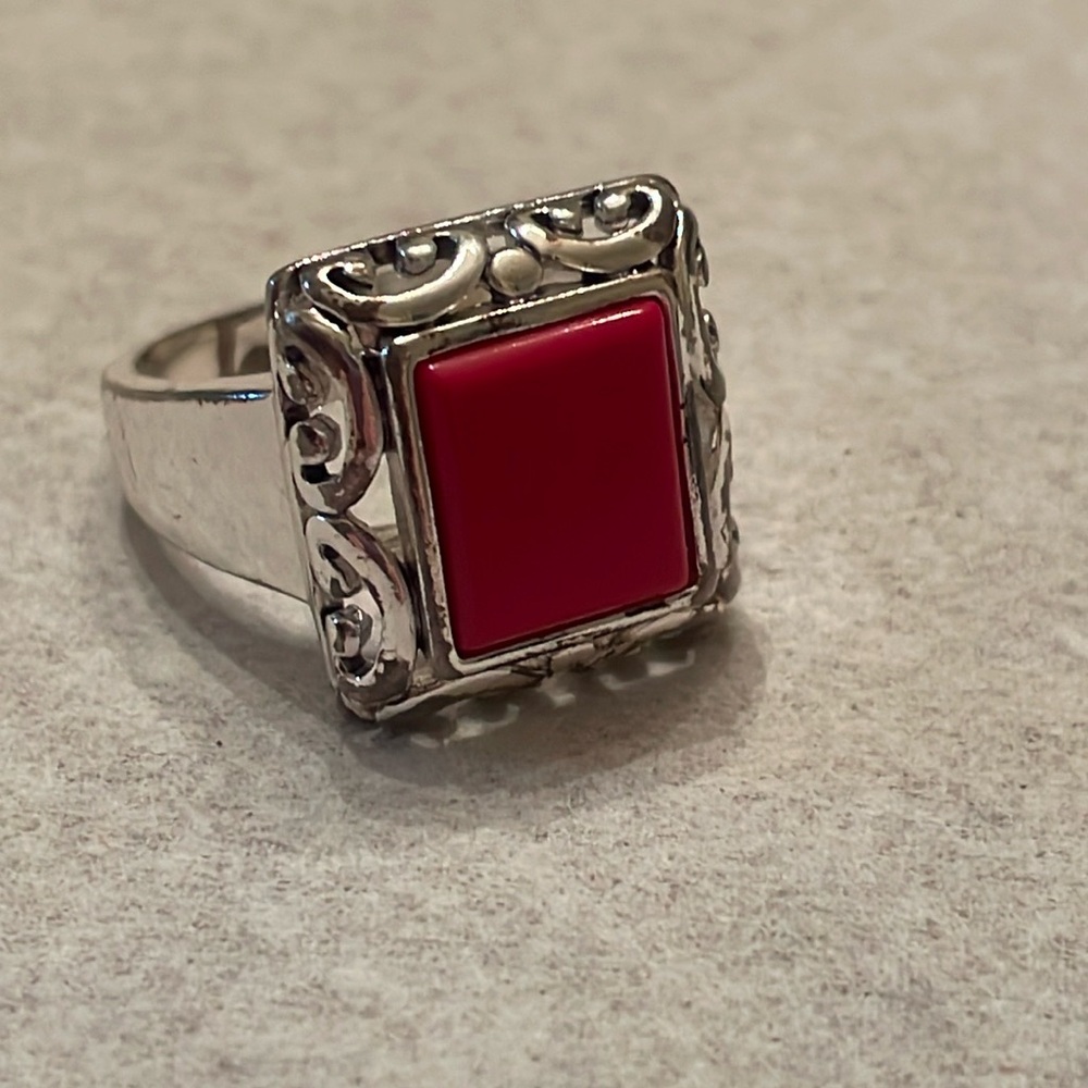 TAMPICO Retired Premier Designs Ring Size 8